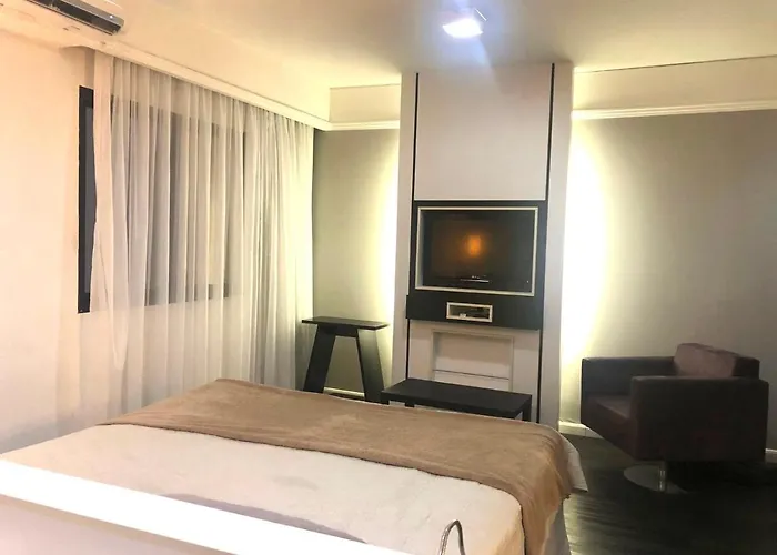 Apto Privativo em Hotel de Luxo no Ibirapuera
